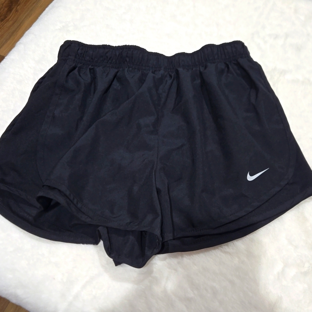 Nike Dri-Fit black lined women's shorts draw-string size medium